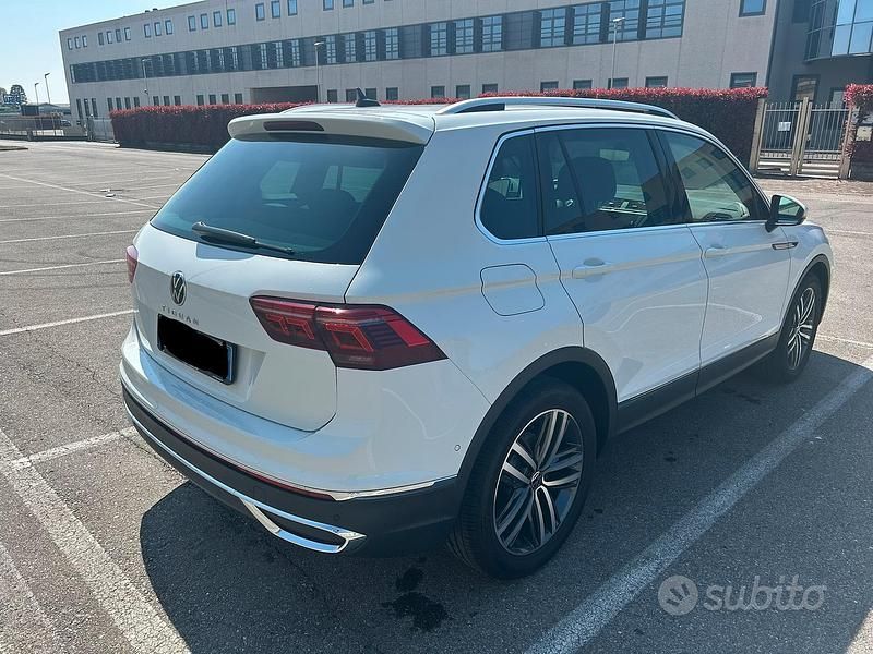 Usata VW Tiguan Elegance 150 CV (110 kW) 2022 Bianco SUV