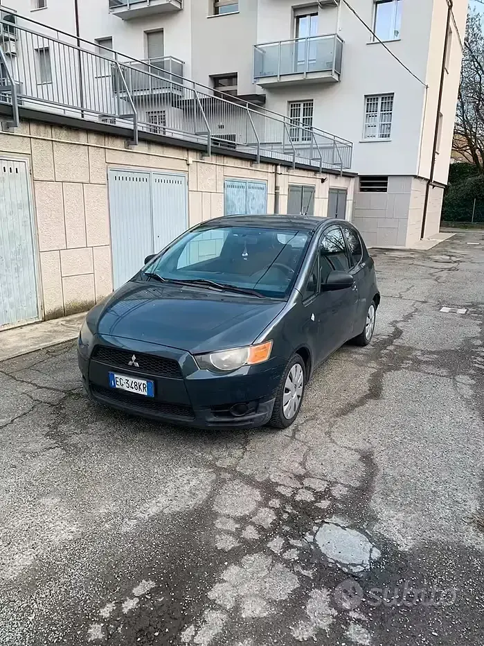 Usata Mitsubishi Colt 75 CV (55 kW) 2011 Utilitaria