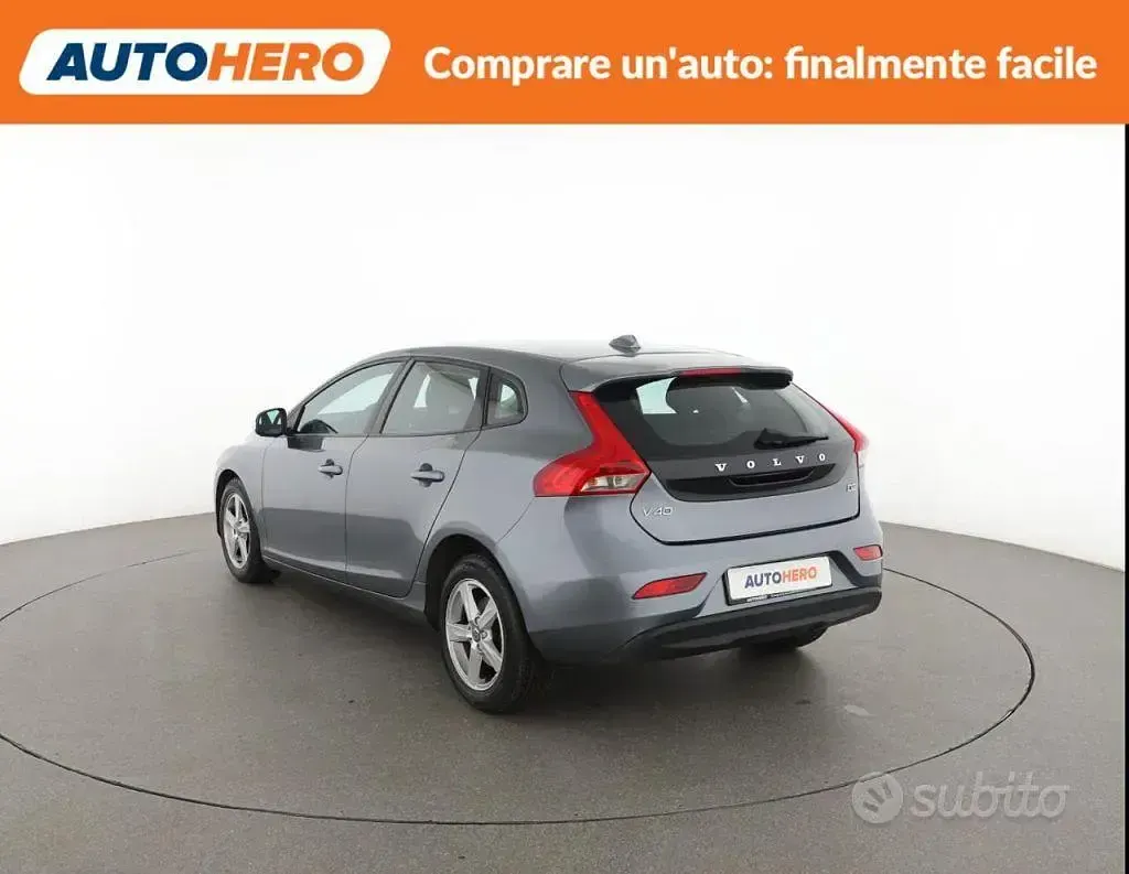 Usata Volvo V40 Kinetic 116 CV (85 kW) 2015 Grigio Berlina