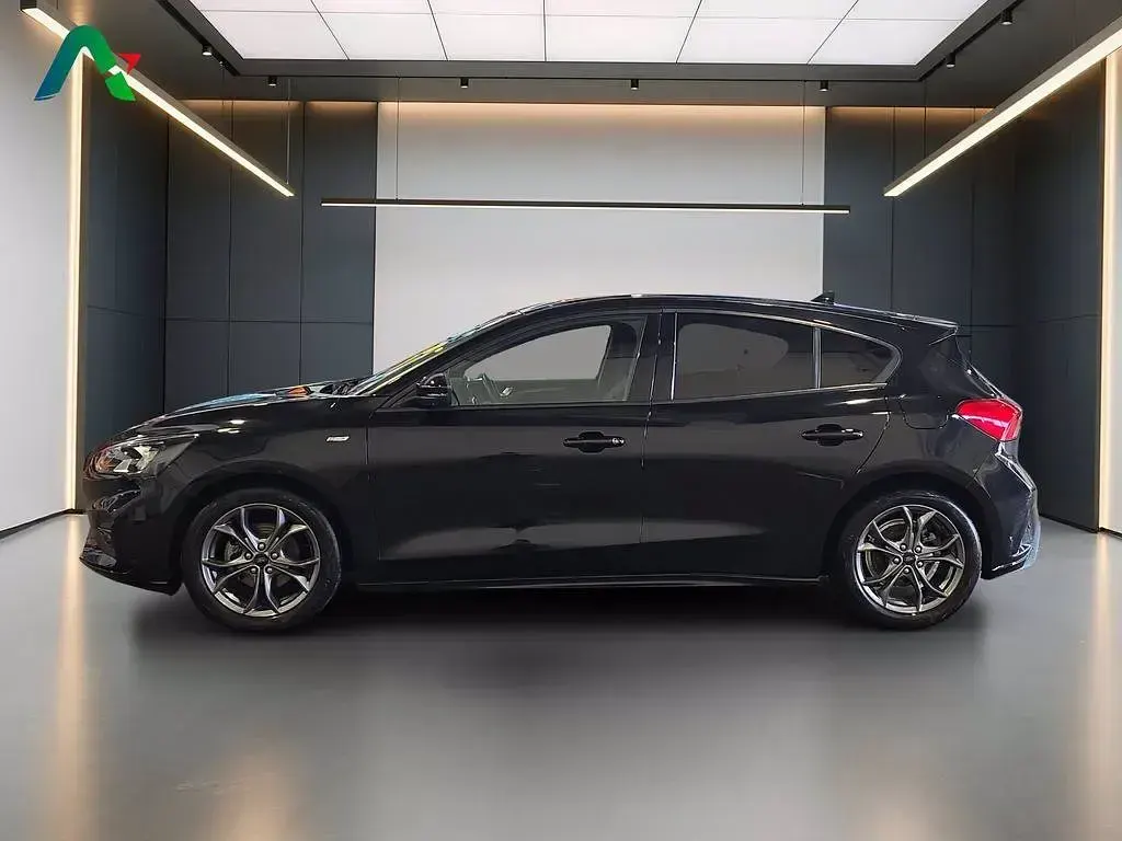 Usata Ford Focus ST-Line 125 CV (91 kW) 2022 Nero Berlina