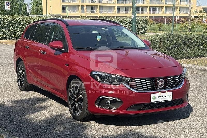 Usata Fiat Tipo S 120 CV (88 kW) 2017 Rosso Station wagon