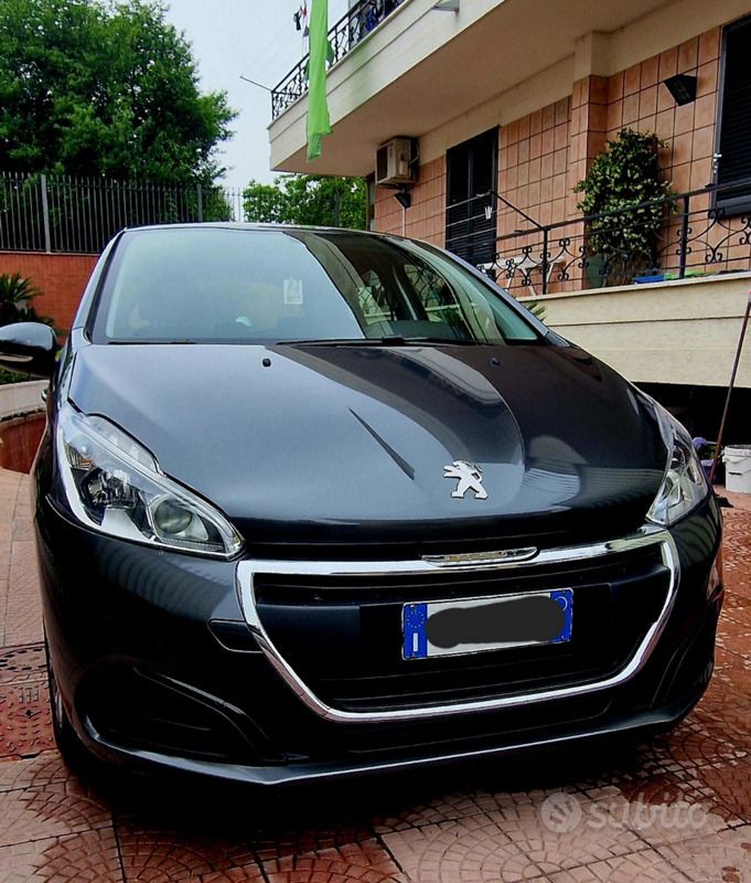 Usata Peugeot 208 2017 Grigio Utilitaria