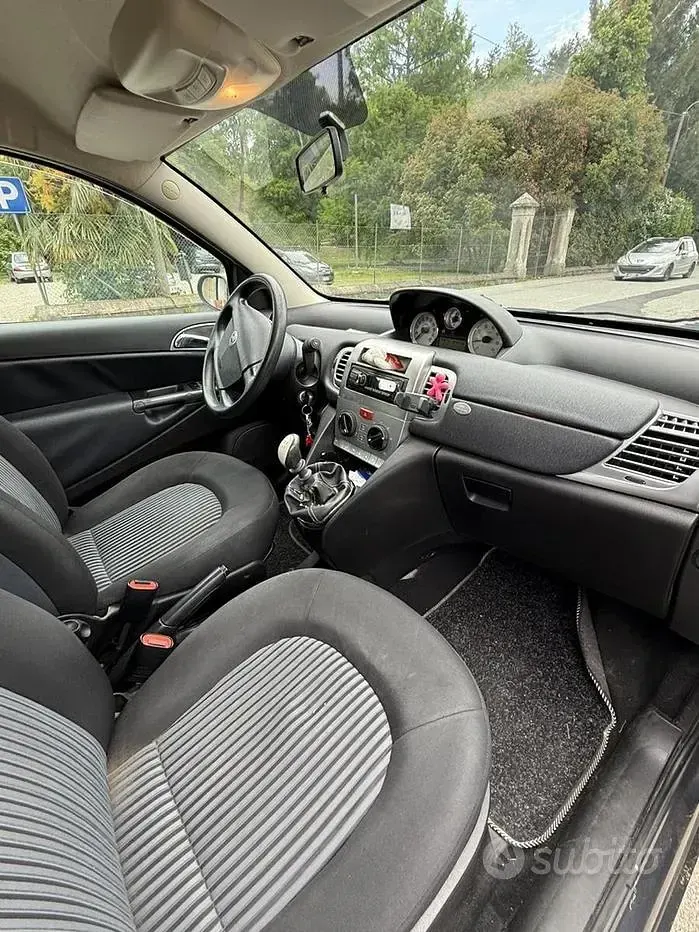 Usata Lancia Ypsilon 60 CV (44 kW) 2008 Utilitaria