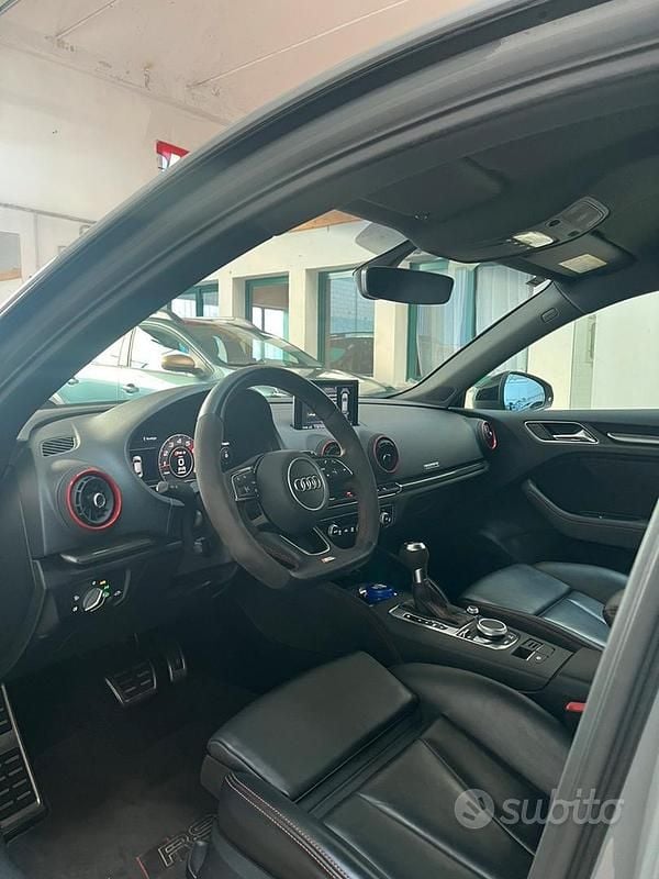 Usata Audi RS3 Ambiente 400 CV (294 kW) 2019 Grigio Berlina
