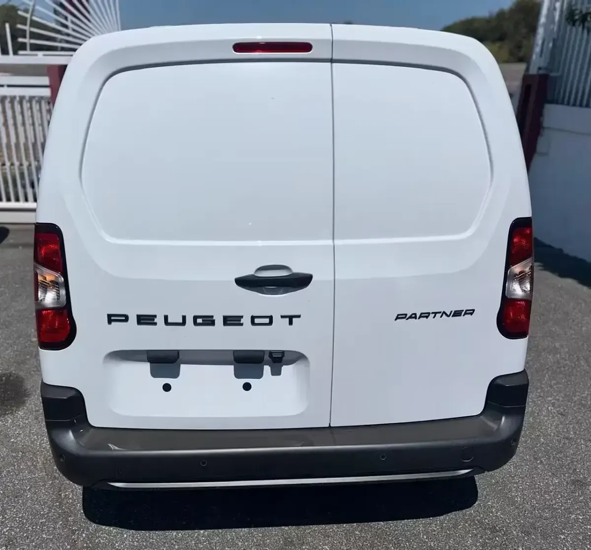 Nuova Peugeot Partner S 130 CV (95 kW) 2026 Bianco Monovolume