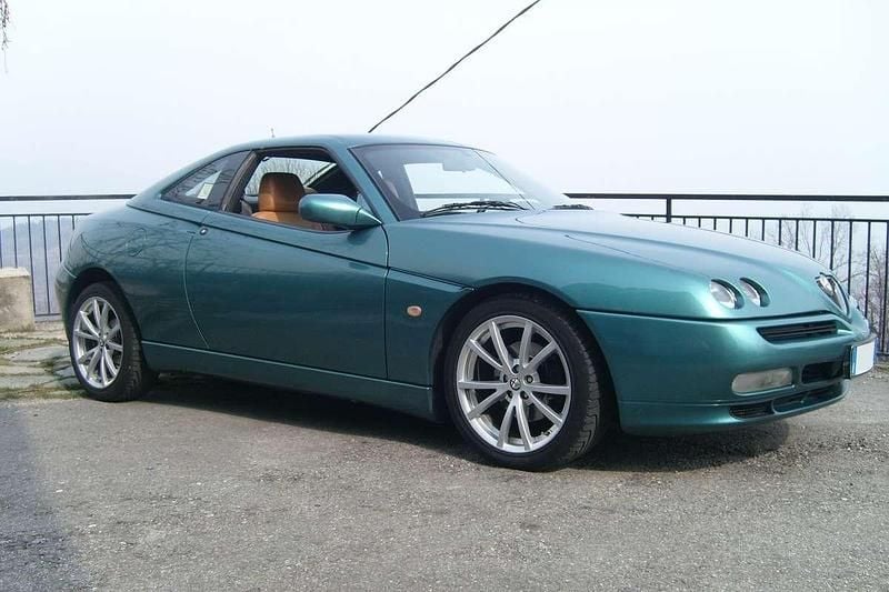 Usata Alfa Romeo GTV Lusso 201 CV (147 kW) 1998 Verde Coupé