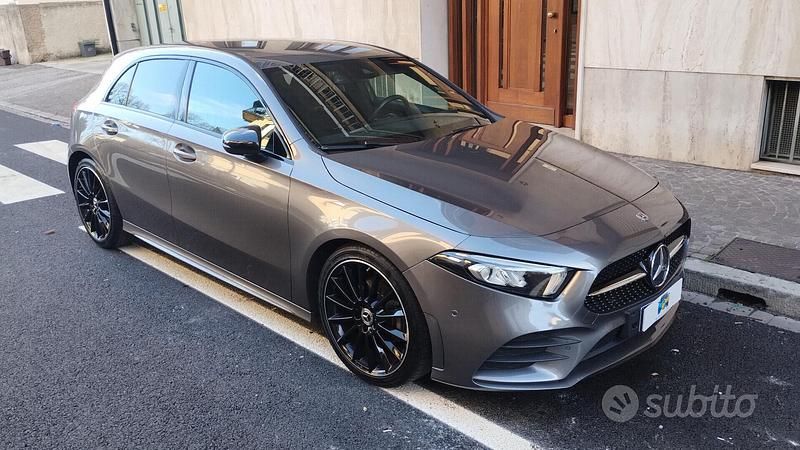 Usata Mercedes A200 AMG line 150 CV (110 kW) 2019 Grigio Berlina