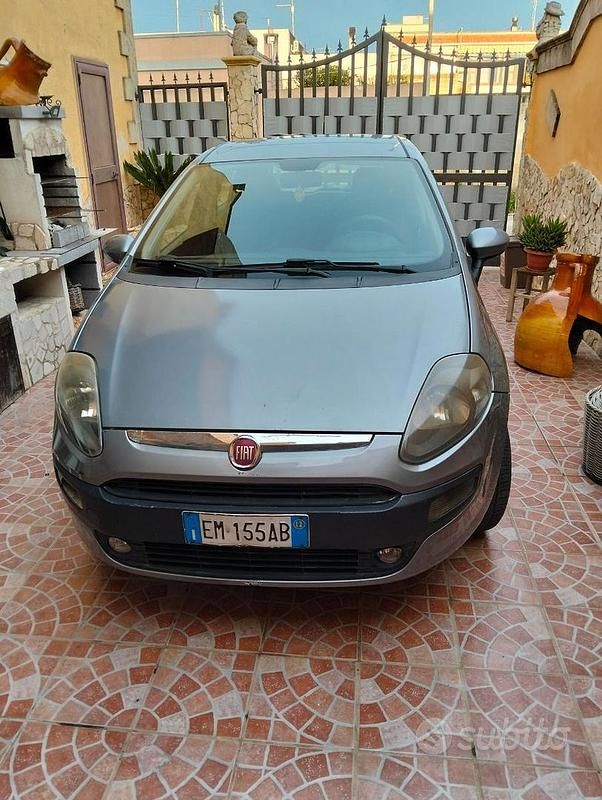 Usata Fiat Grande Punto 2012 Utilitaria