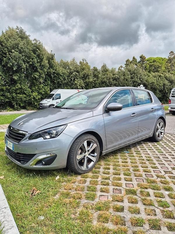 Usata Peugeot 308 Active 131 CV (96 kW) 2016 Berlina