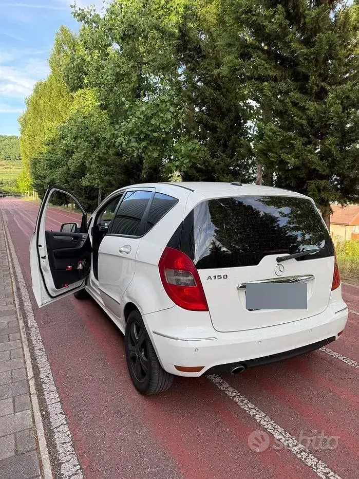 Usata Mercedes A150 95 CV (69 kW) 2010 Bianco Utilitaria