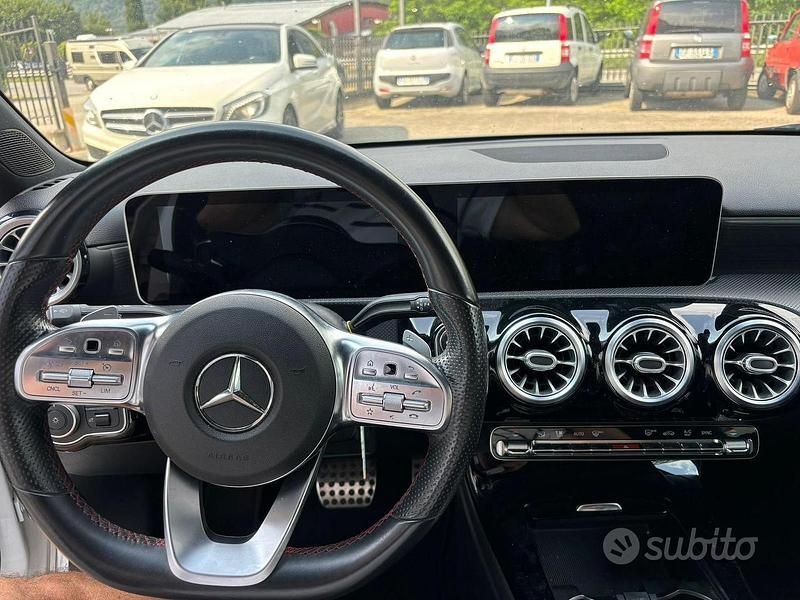 Usata Mercedes A250 224 CV (164 kW) 2018 Bianco Berlina