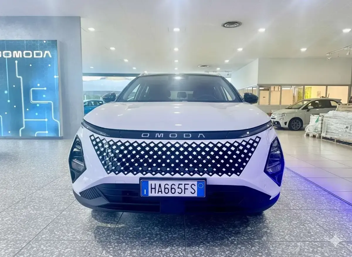 Nuova Omoda 5 147 CV (108 kW) 2026 Bianco SUV