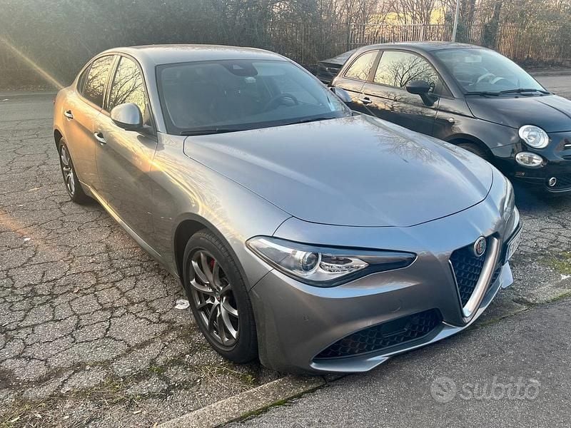 Usata Alfa Romeo Giulia Executive 201 CV (147 kW) 2019 Grigio Berlina