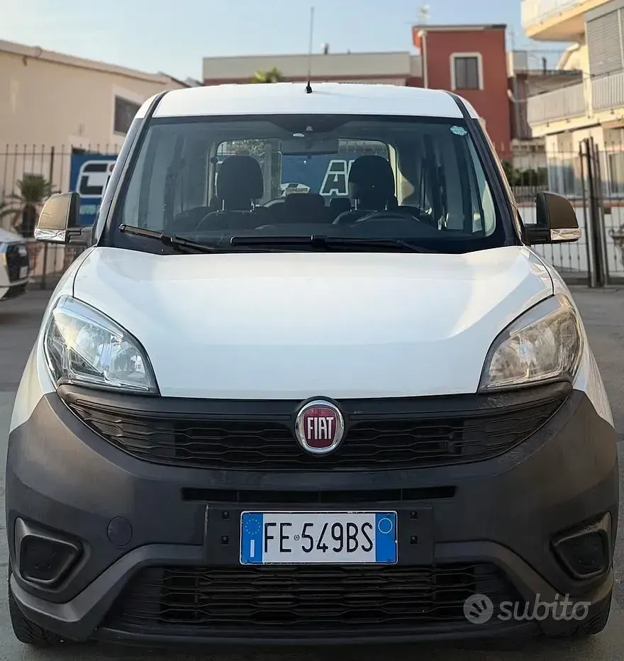 Usata Fiat Doblò 105 CV (77 kW) 2016 Bianco Monovolume