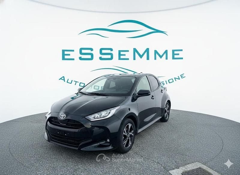Usata Toyota Yaris Hybrid Trend 116 CV (85 kW) 2024 Nero Berlina