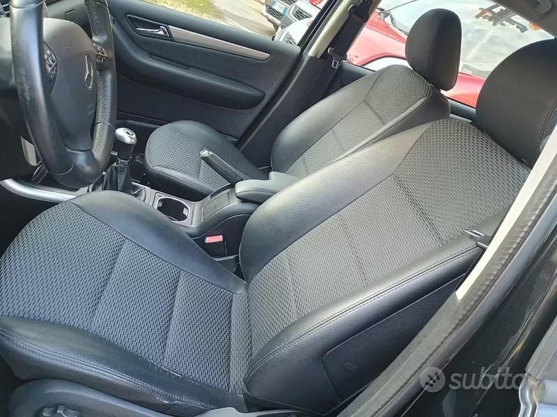 Usata Mercedes A180 Edition 108 CV (79 kW) 2011 Nero Berlina