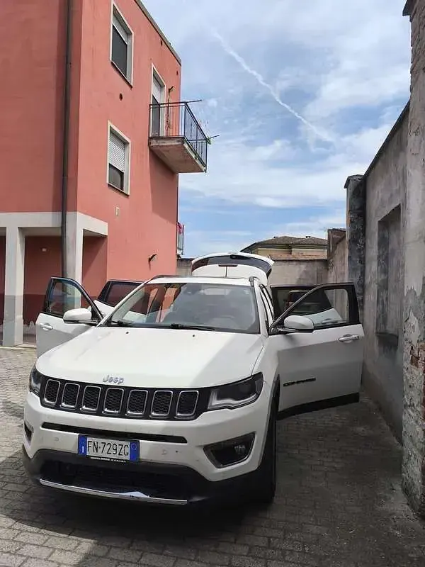 Usata Jeep Compass Limited 140 CV (102 kW) 2018 SUV