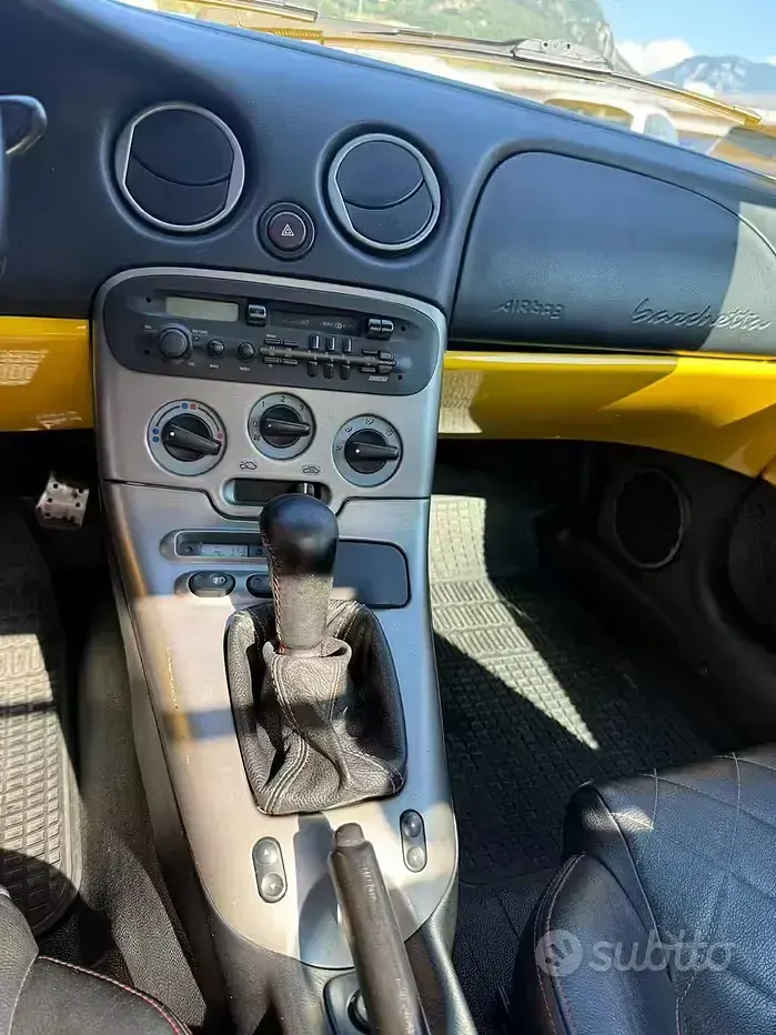 Usata Fiat Barchetta 131 CV (96 kW) 2000 Giallo Cabrio