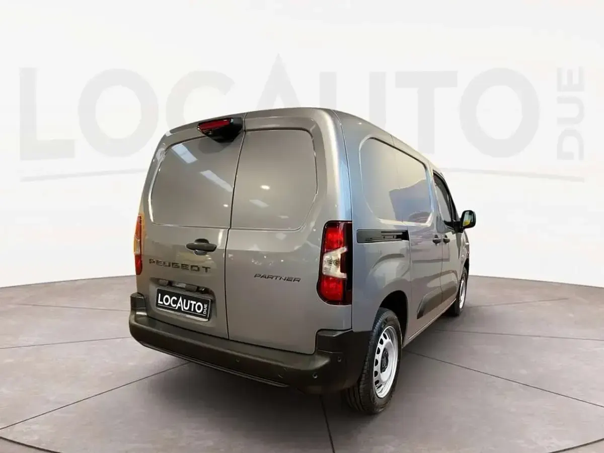 Nuova Peugeot Partner S 131 CV (96 kW) 2026 Grigio Monovolume