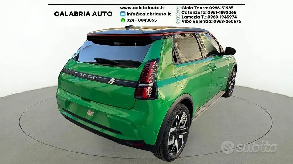 Nuova Renault 5 E-Tech 69 kW (95 CV) 2026 Verde Berlina
