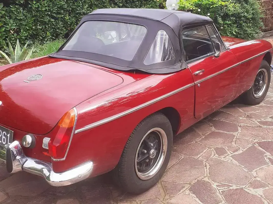 Usata MG B 106 CV (77 kW) 1980 Rosso Coupé