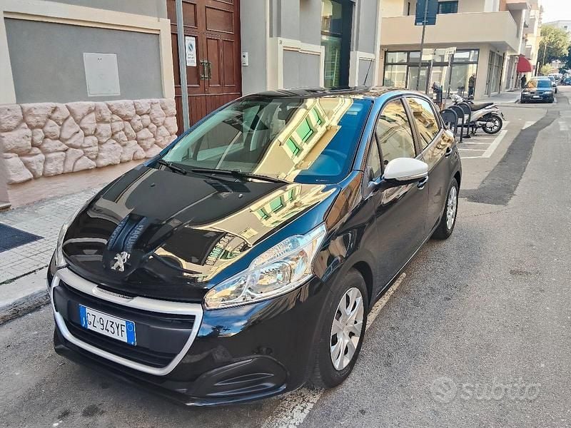 Occasion Peugeot 208 68 ch (50 kW) 2019 Noir Citadine