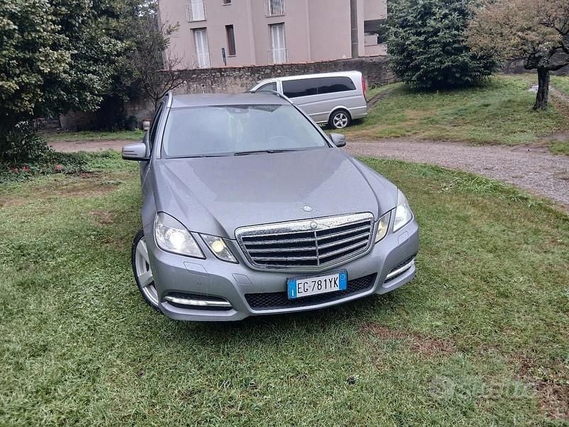 Usata Mercedes E250 2011 Grigio Berlina