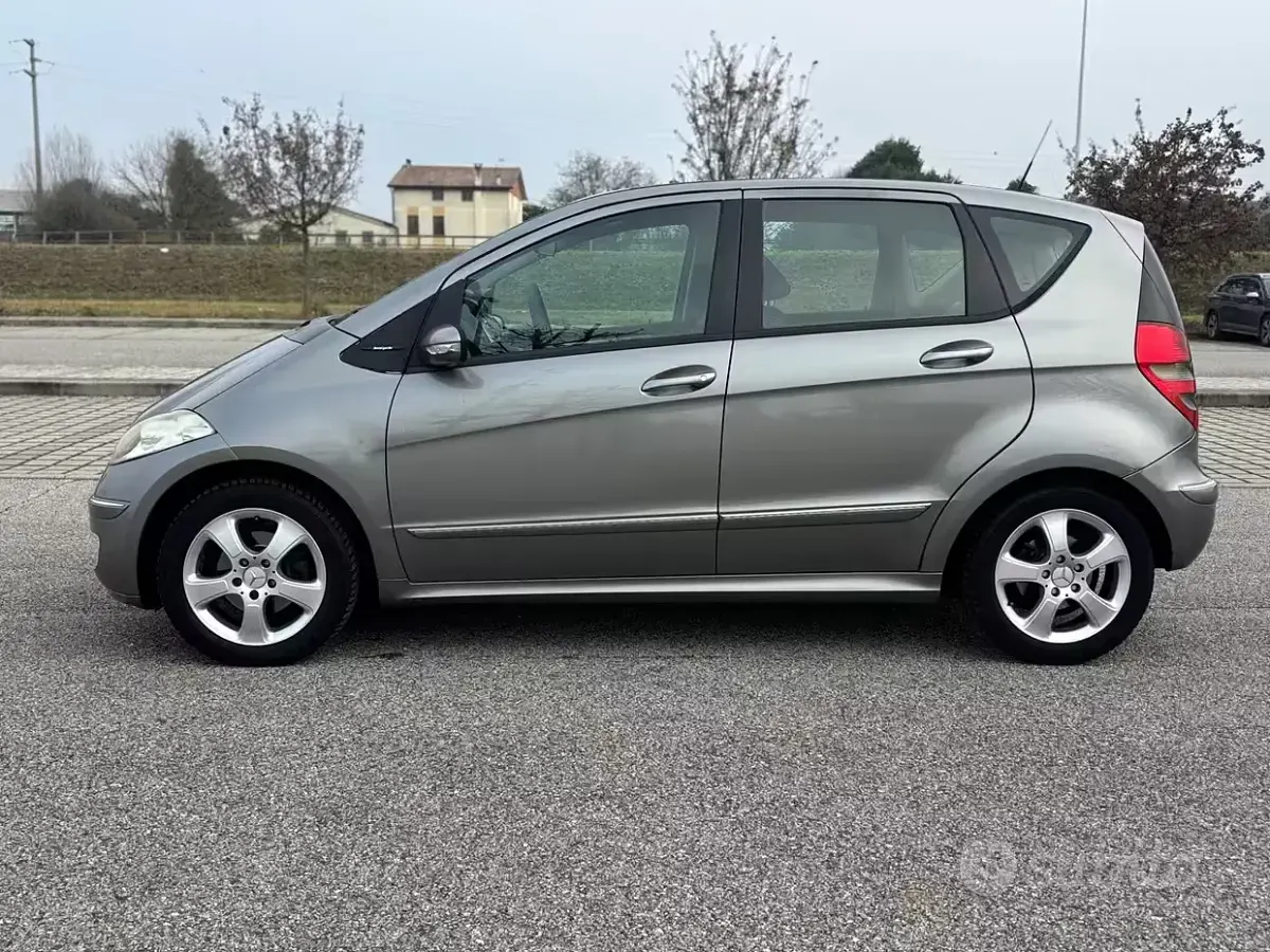 Usata Mercedes A150 Elegance 95 CV (69 kW) 2006 Grigio Berlina