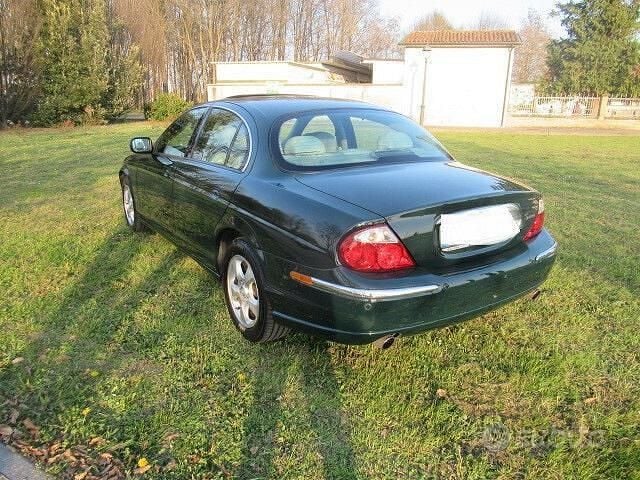Usata Jaguar S-Type Executive 238 CV (175 kW) 2001 Verde Berlina