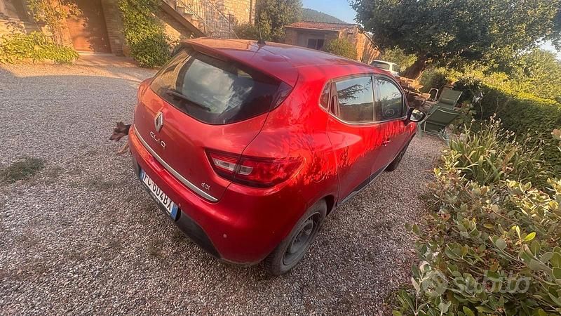 Usata Renault Clio IV 75 CV (55 kW) 2015 Rosso Berlina