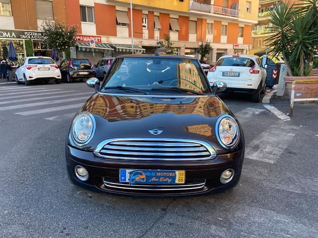 Usata Mini Cooper Cabriolet 122 CV (89 kW) 2010 Bordeaux Cabrio