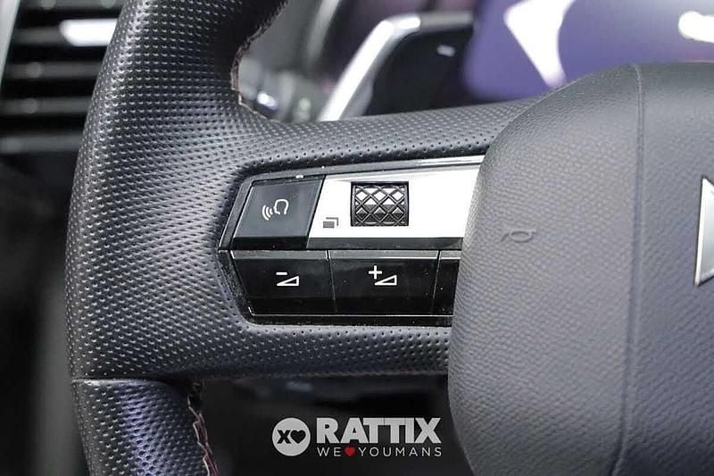 Usata DS Automobiles DS7 Crossback Performance 131 CV (96 kW) 2024 Grigio chiaro SUV