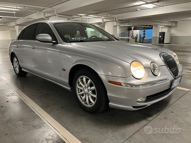 Usata Jaguar S-Type S 2024 Grigio Berlina