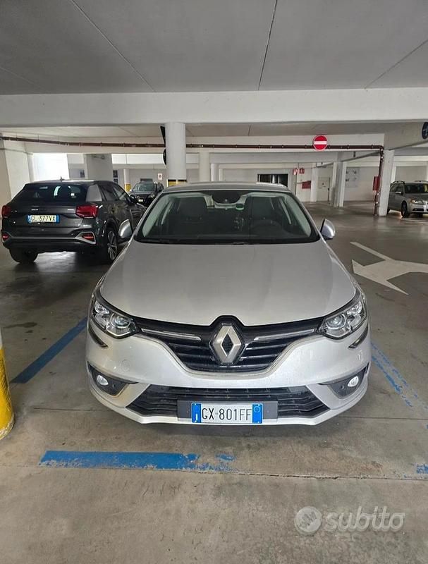 Usata Renault Mégane IV 115 CV (84 kW) 2020 Grigio Berlina