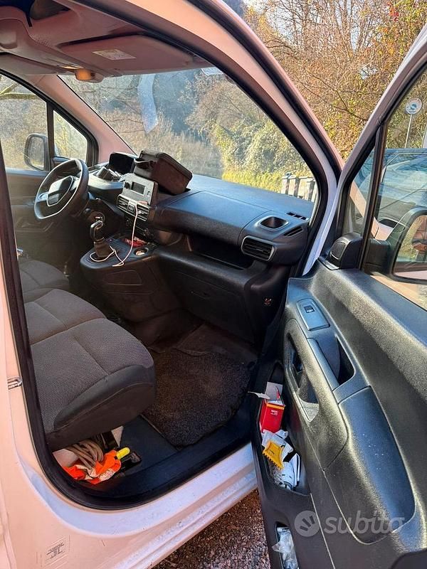 Usata Peugeot Partner 102 CV (75 kW) 2019 Bianco Monovolume