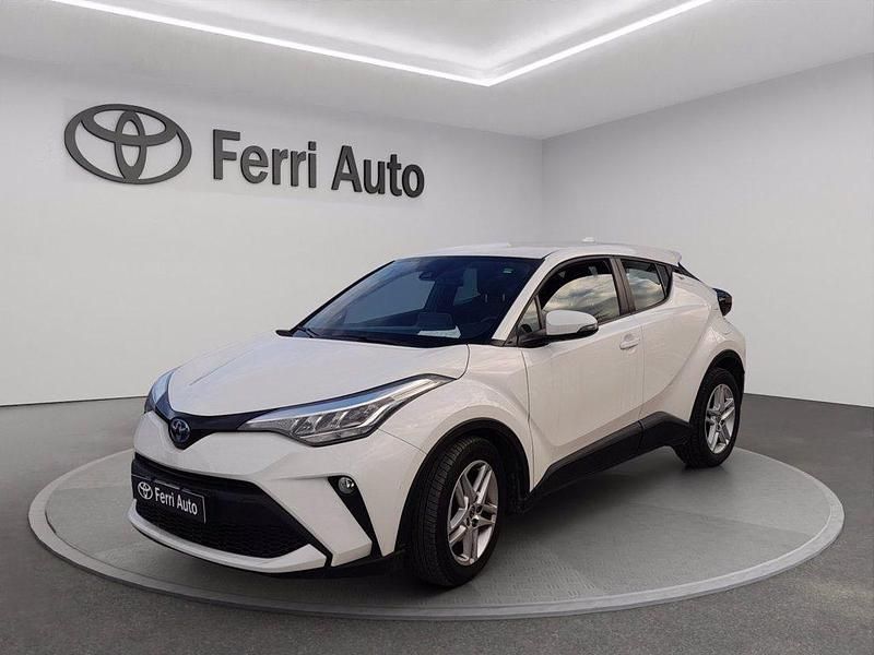 Usata Toyota C-HR Active 122 CV (89 kW) 2023 Solid white SUV