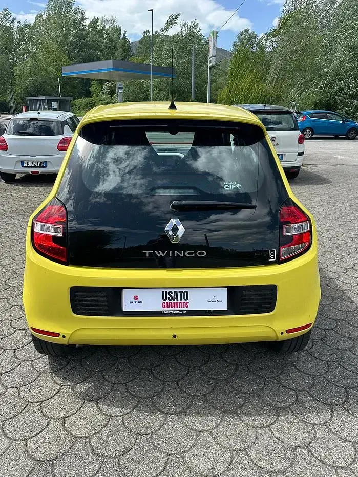 Usata Renault Twingo SE 69 CV (50 kW) 2017 Giallo Utilitaria