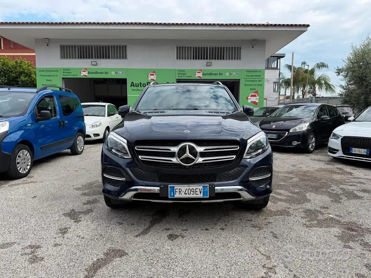 Usata Mercedes GLE350 Exclusive 258 CV (189 kW) 2018 Bluazzurro SUV