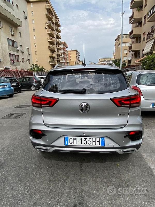 Usata MG ZS 111 CV (81 kW) 2023 Grigio Berlina