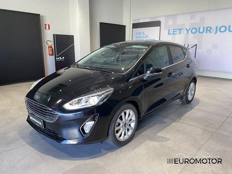 Nero Usata 2019 Ford Fiesta Titanium Due volumi | 13.700 € (Cara) - Immagine 1/4