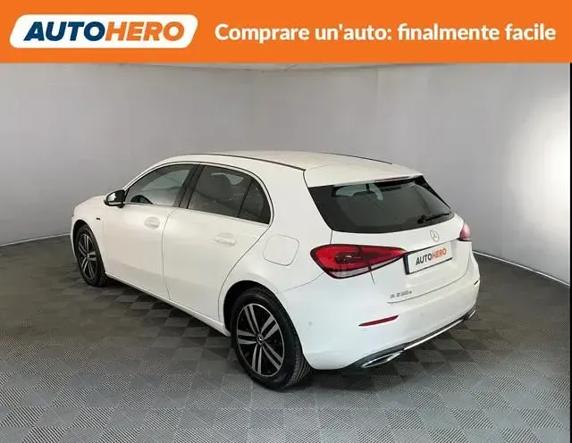 Usata Mercedes A250 218 CV (160 kW) 2020 Bianco Berlina