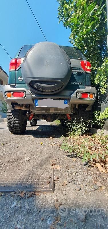 Gebraucht Nissan Terrano 154 PS (113 kW) 2003 Grün SUV