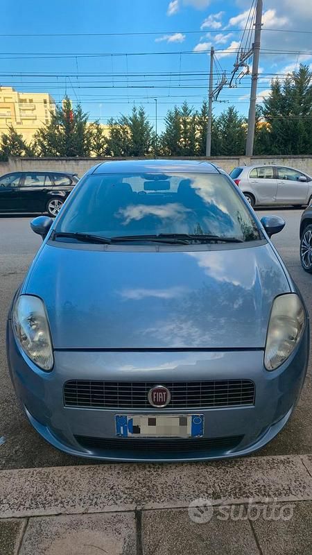 Usata Fiat Grande Punto 65 CV (47 kW) 2007 Blu Utilitaria