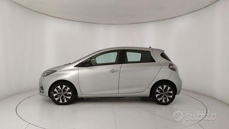 Usata Renault Zoe Zen 80 kW (109 CV) 2022 Grigio Utilitaria