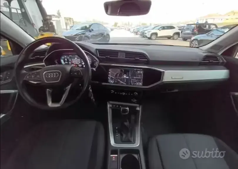 Usata Audi Q3 Business Plus 150 CV (110 kW) 2021 Grigio SUV