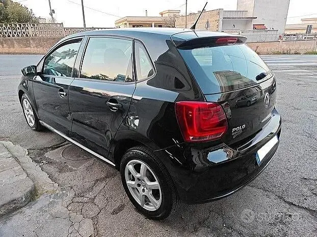 Usata VW Polo 75 CV (55 kW) 2014 Nero Berlina