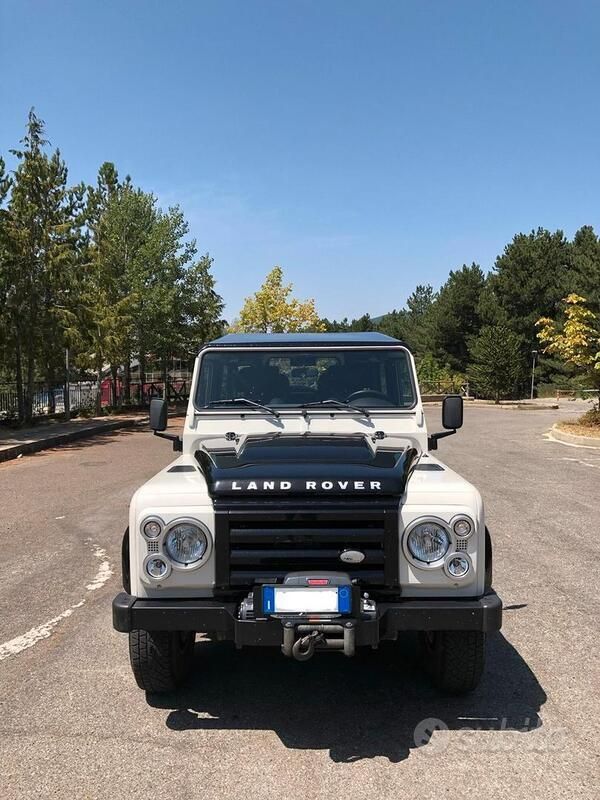 Usata Land Rover Defender 2009 SUV