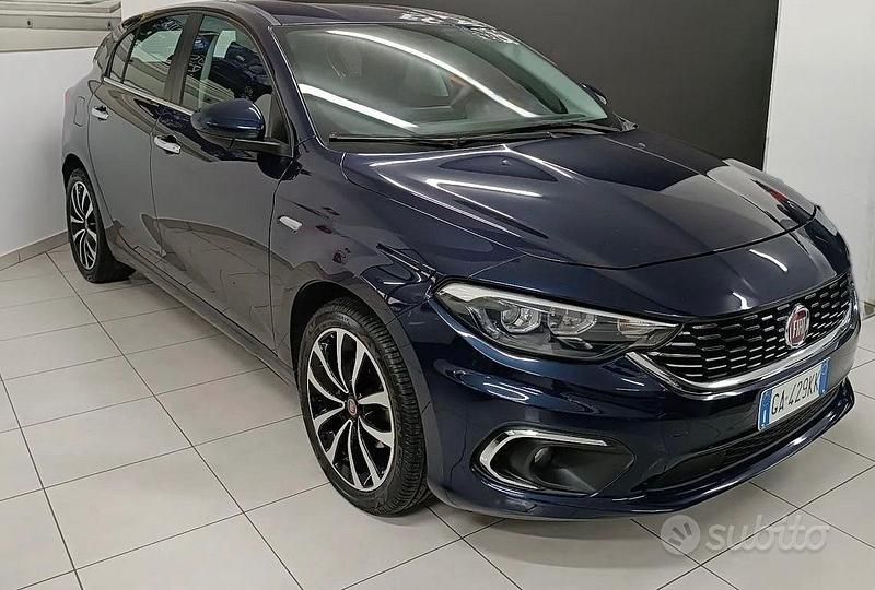 Blu Usata 2020 Fiat Tipo Tre volumi | 12.800 € (Buon prezzo) - Immagine 1/4