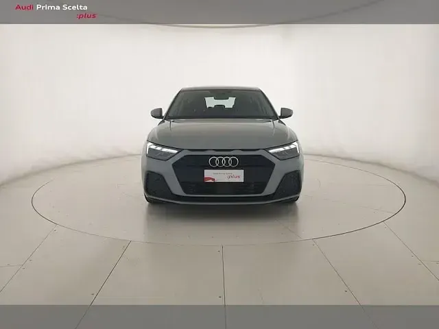 Usata Audi A1 Admired 95 CV (69 kW) 2023 Grigio zinco perla SUV