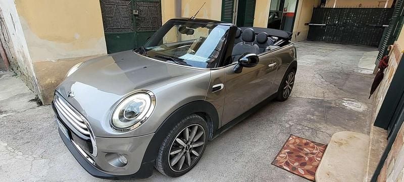 Usata Mini Cooper D Cabriolet 116 CV (85 kW) 2017 Cabrio